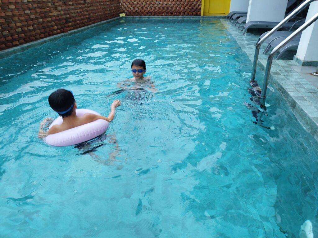 チェンマイ子連れオススメホテル・ターペー門近く